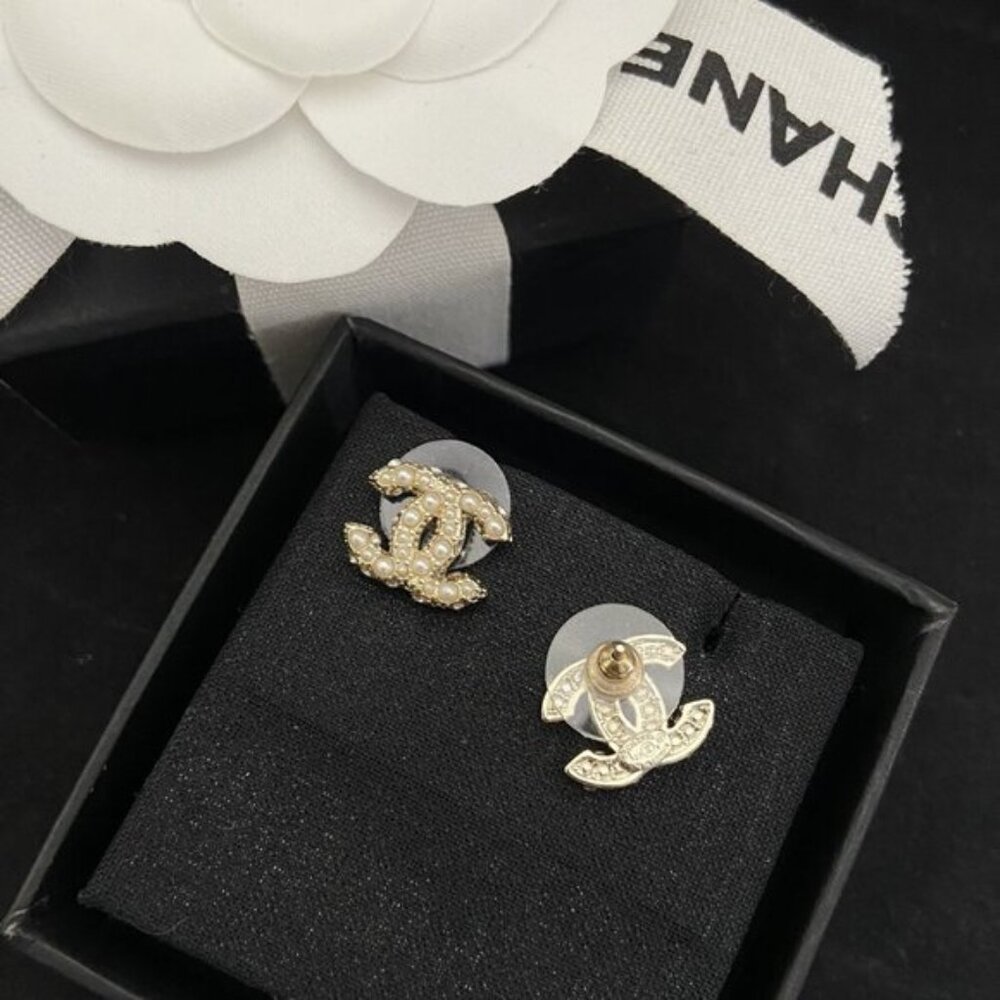 Chanel earrings✅✅✅